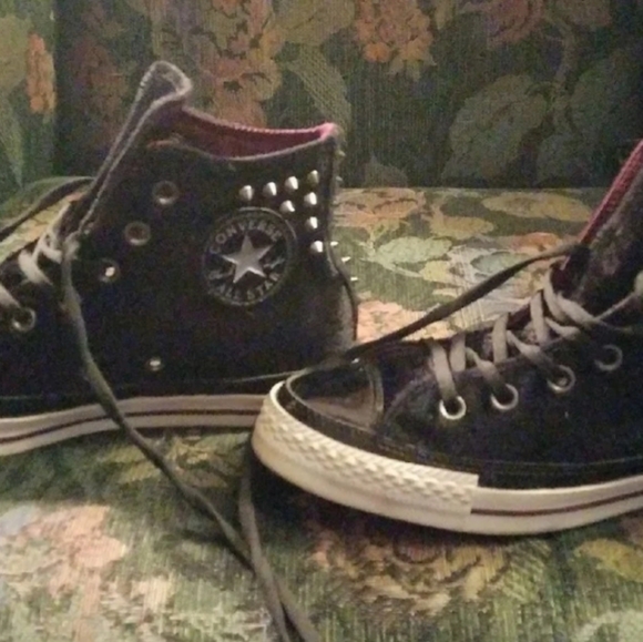 RARE! Studded Velvet Converse Sneakers - Picture 4 of 8